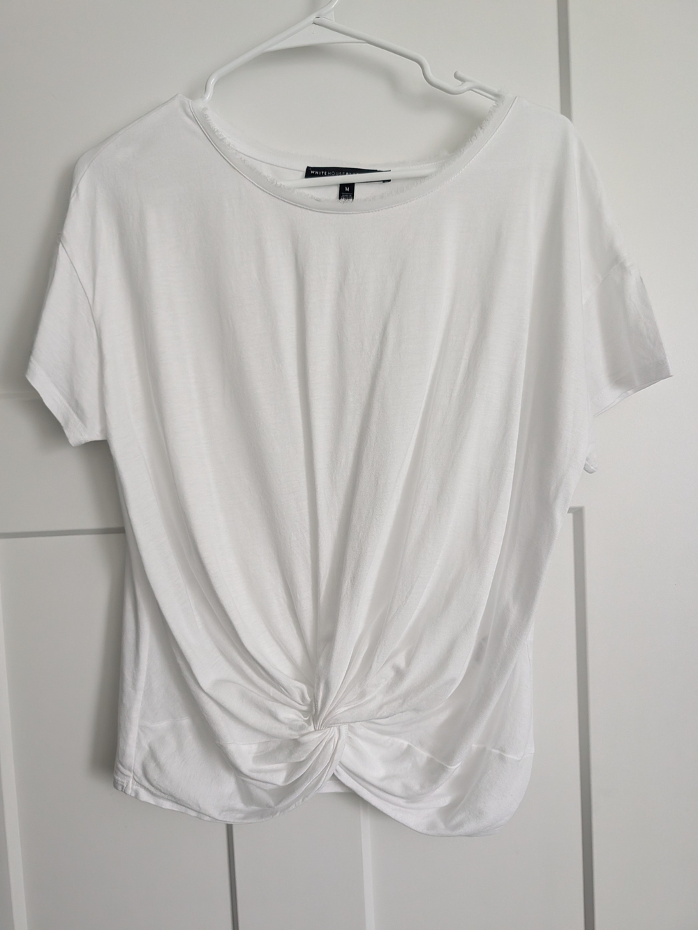 White House Black Market White Short Sleeve Knot-Front Tee Size Medium